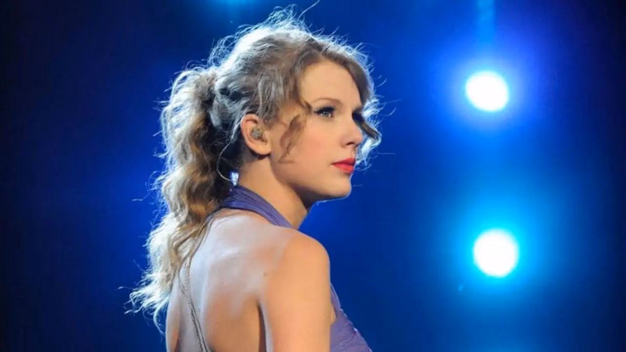 Penyanyi Country Taylor Swift, Si Pirang Cantik yang Aje Gile