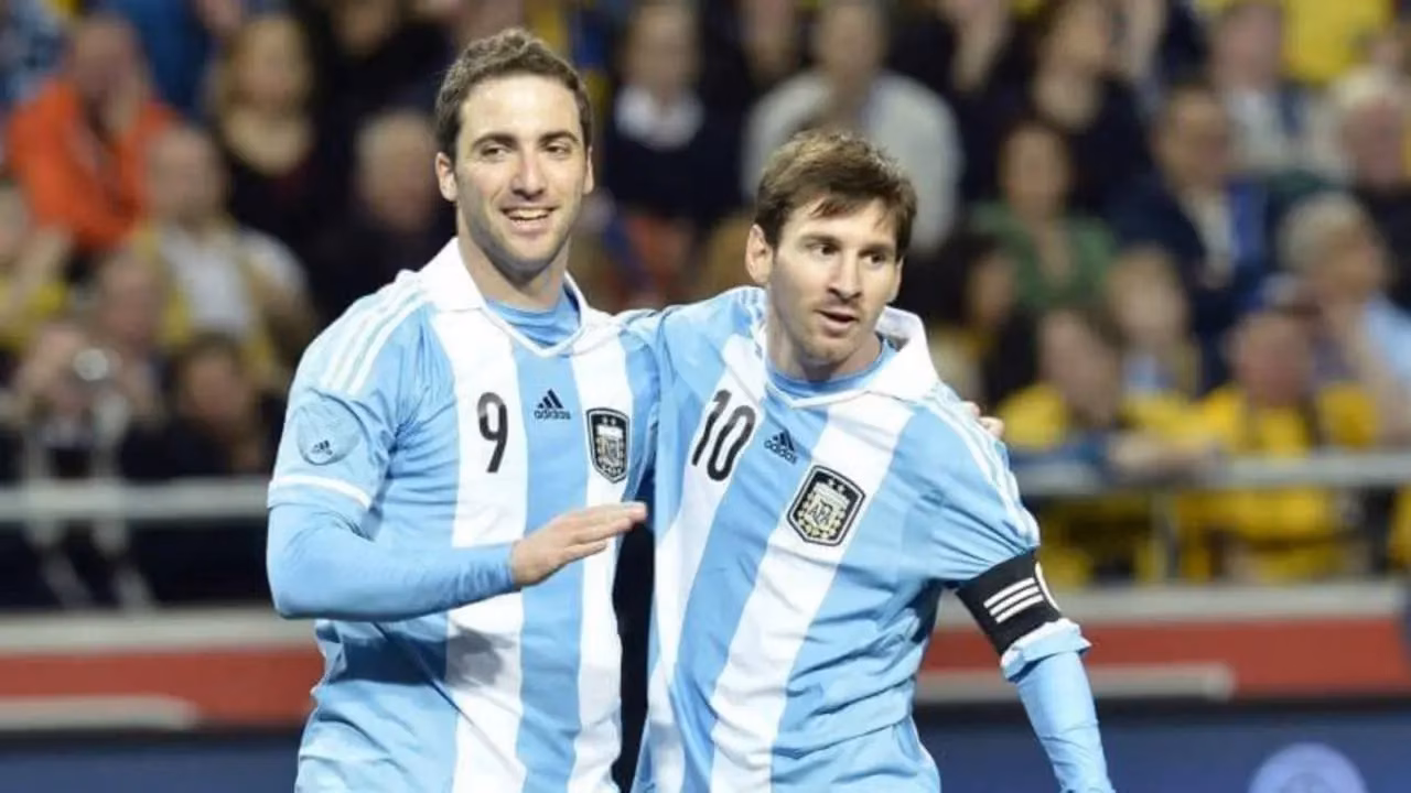Gonzalo Higuain Tandem Pas Lionel Messi Di Timnas Argentina